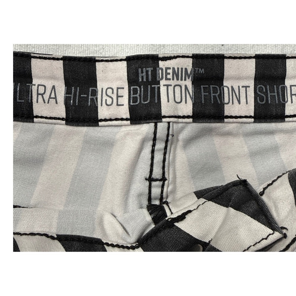 Hot Topic HT Denim Ultra Hi-Rise Striped Button Front Shorts Black White Size 13 - Picture 4 of 10